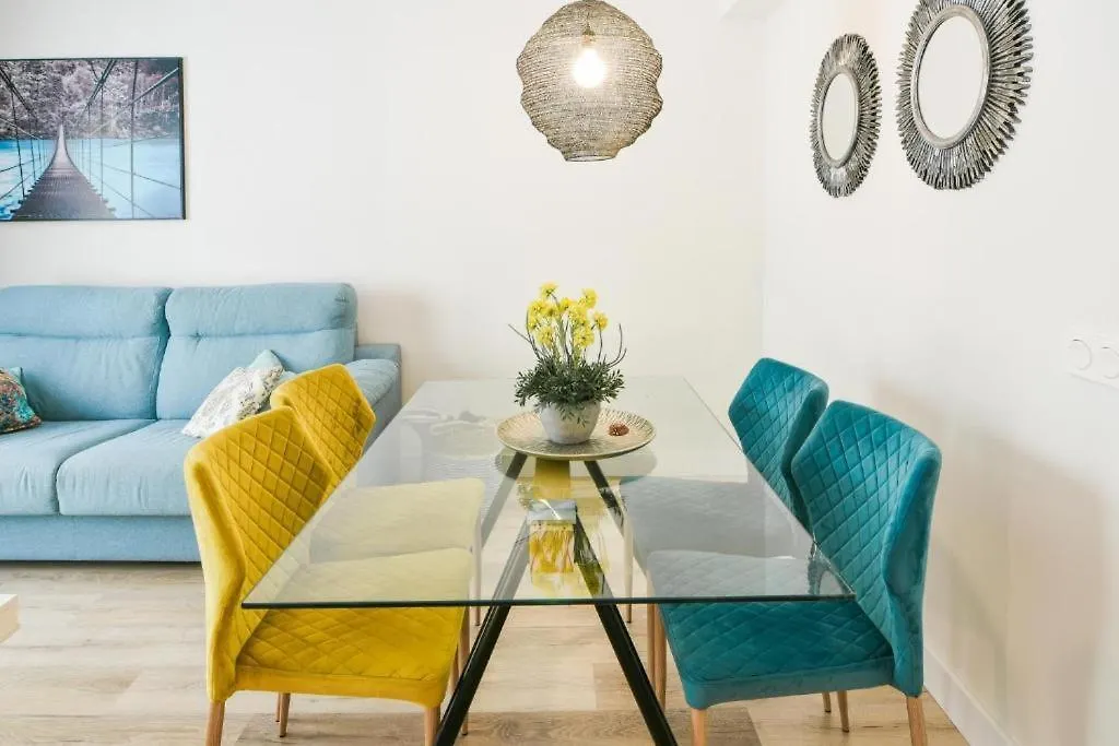 מאלגה Stylish And Bright Apartment