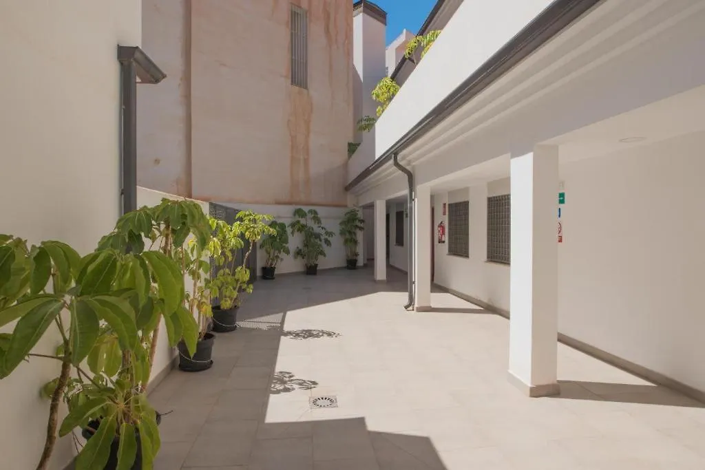 מאלגה Stylish And Bright Apartment